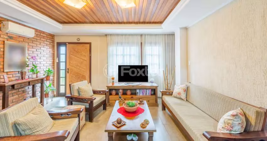 Casa com 3 quartos à venda na Avenida Antônio Giudice, 150, Morro Santana, Porto Alegre