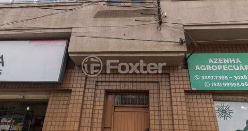 Apartamento com 3 quartos à venda na Avenida da Azenha, 620, Azenha, Porto Alegre