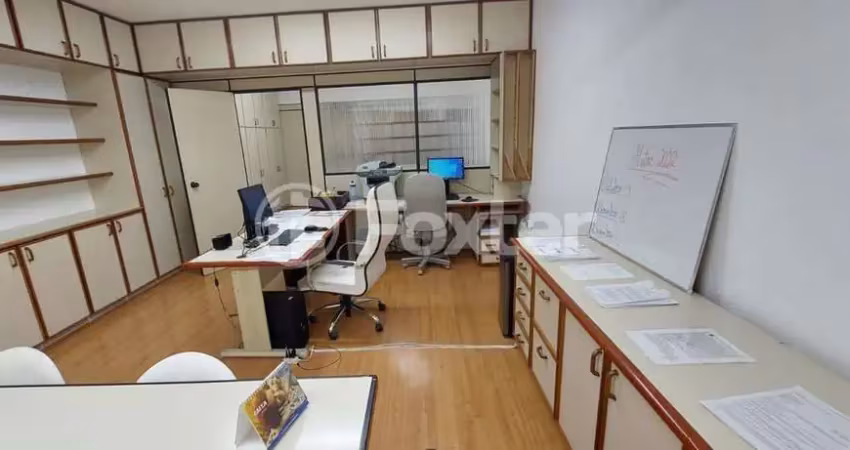 Sala comercial com 1 sala à venda na Avenida Benjamin Constant, 1468, São João, Porto Alegre