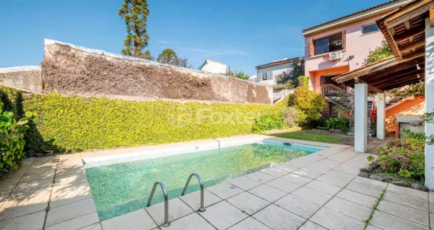 Casa com 3 quartos à venda na Rua Otávio Faria, 284, Teresópolis, Porto Alegre