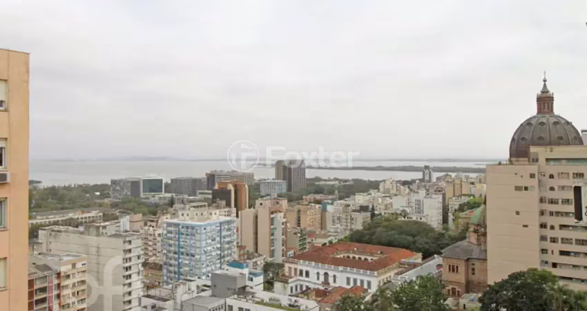 Apartamento com 3 quartos à venda na Rua Duque de Caxias, 1327, Centro Histórico, Porto Alegre