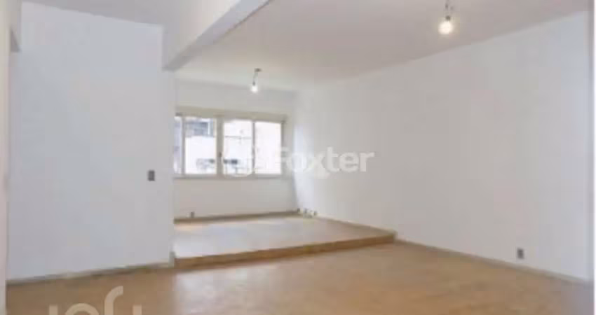 Apartamento com 3 quartos à venda na Rua Duque de Caxias, 1234, Centro Histórico, Porto Alegre