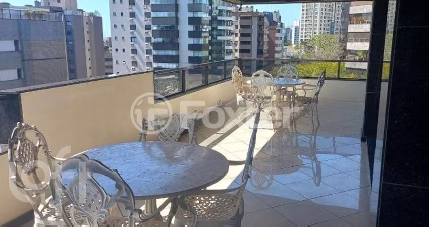 Apartamento com 3 quartos à venda na Avenida Bagé, 1199, Petrópolis, Porto Alegre