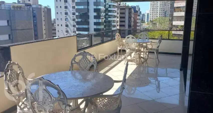 Apartamento com 3 quartos à venda na Avenida Bagé, 1199, Petrópolis, Porto Alegre