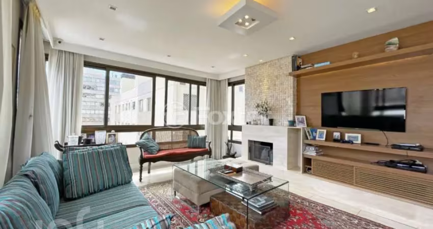 Apartamento com 3 quartos à venda na Avenida Lageado, 1380, Petrópolis, Porto Alegre