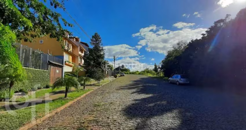 Casa com 3 quartos à venda na Avenida Doutor Francisco Roberto Dall'Igna, 320, Espírito Santo, Porto Alegre