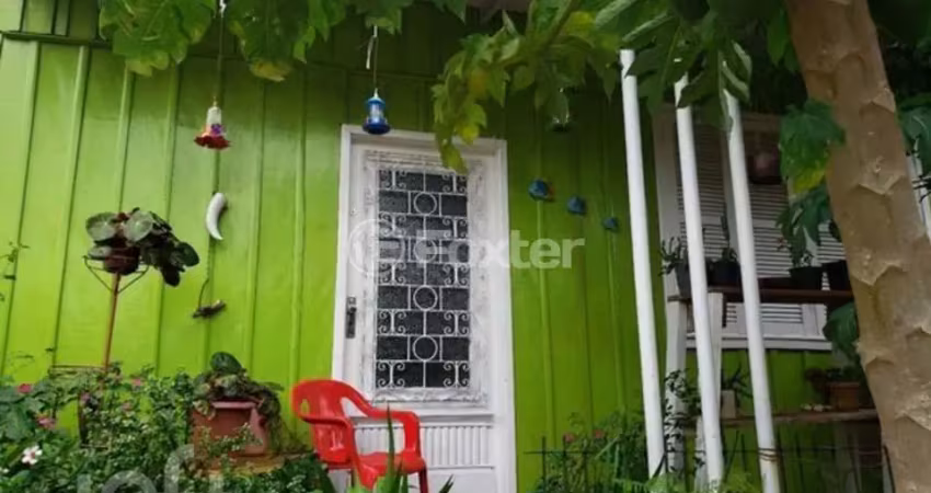 Casa com 3 quartos à venda na Rua Presidente Juarez, 450, São Sebastião, Porto Alegre