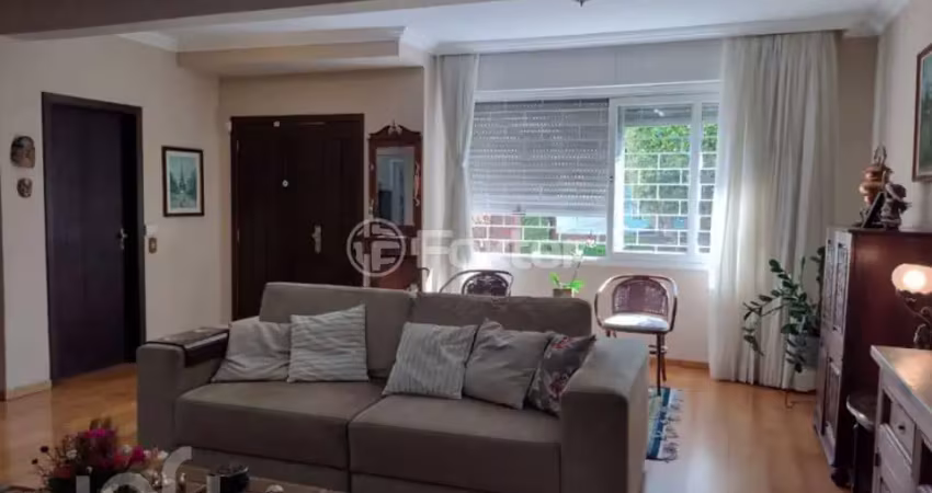 Casa com 5 quartos à venda na Rua São Francisco, 584, Santana, Porto Alegre