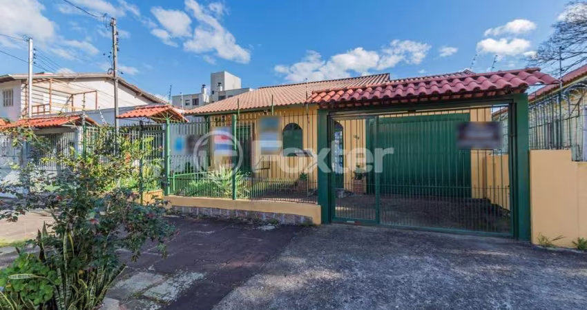 Casa com 3 quartos à venda na Rua Dona Zulmira, 161, Cavalhada, Porto Alegre
