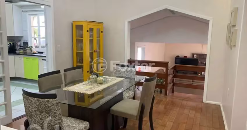 Casa com 3 quartos à venda na Avenida Salvador Leão, 992, Sarandi, Porto Alegre