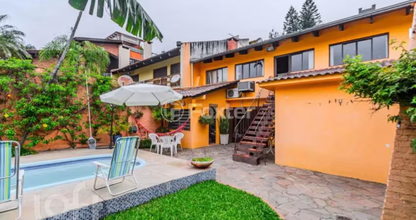 Casa com 4 quartos à venda na Avenida Cai, 380, Cristal, Porto Alegre