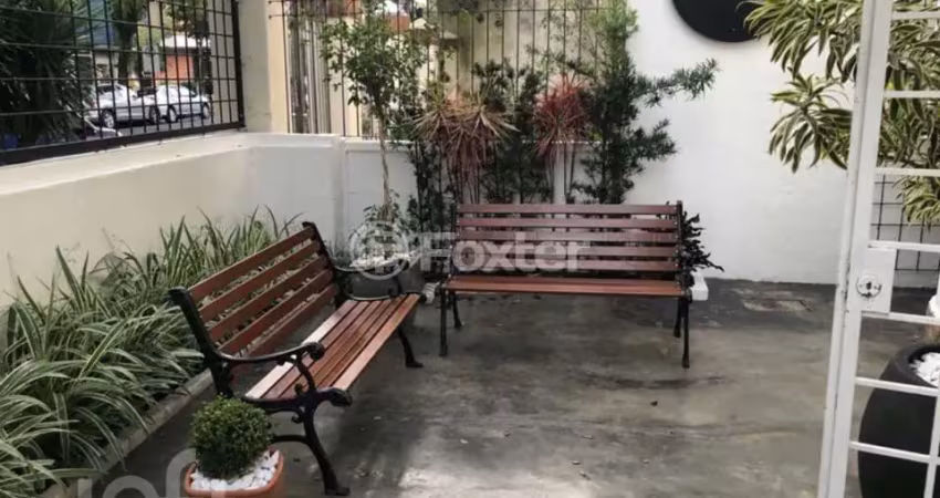 Casa com 3 quartos à venda na Rua Miguel Tostes, 648, Rio Branco, Porto Alegre