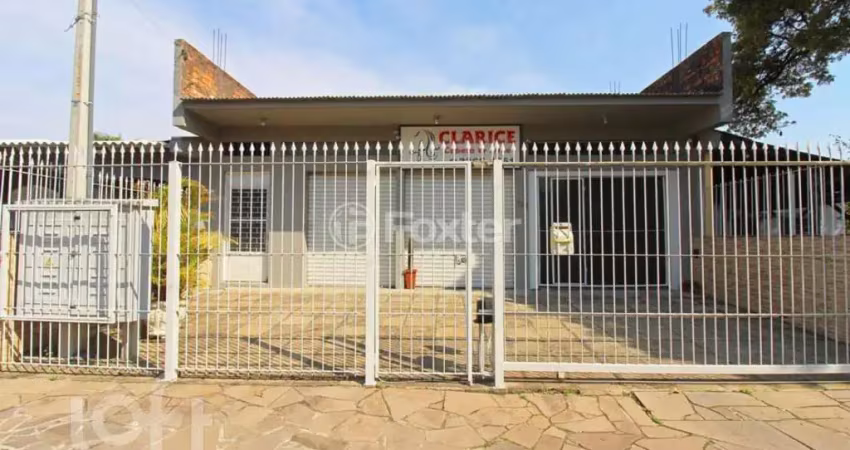 Casa com 3 quartos à venda na Avenida Salvador Leão, 785, Sarandi, Porto Alegre