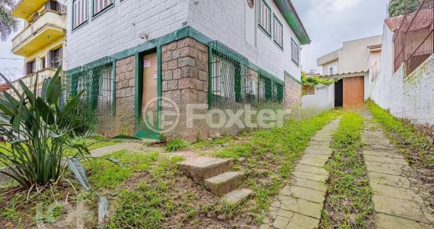 Casa com 3 quartos à venda na Rua Humberto de Campos, 383, Partenon, Porto Alegre