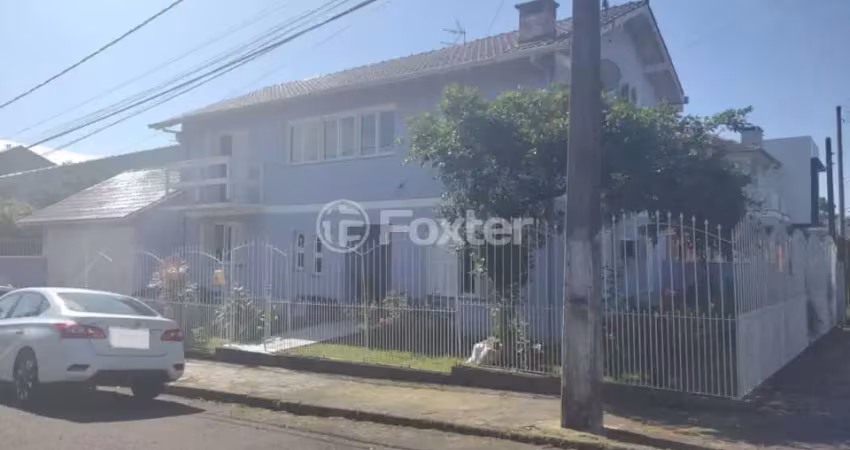Casa com 3 quartos à venda na Rua Clóvis Pestana, 799, Vila Imbui, Cachoeirinha