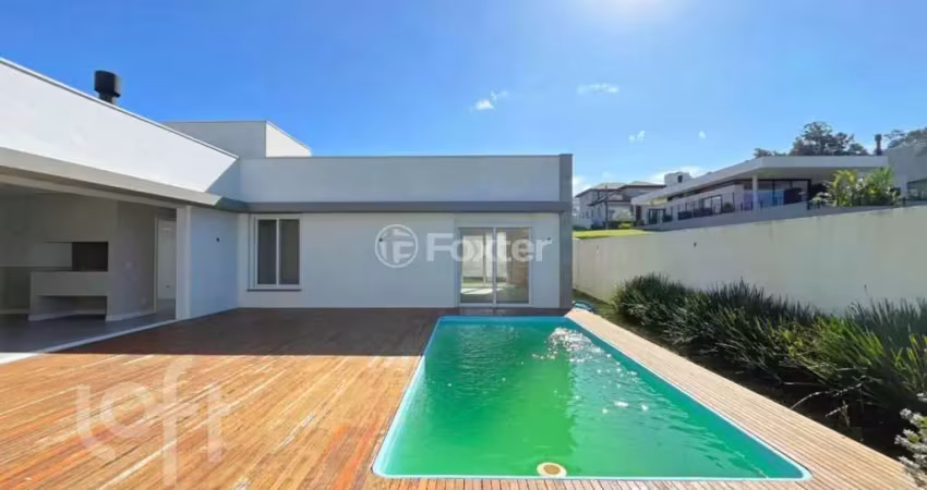 Casa em condomínio fechado com 3 quartos à venda na Estrada das Três Meninas, 1501, Vila Nova, Porto Alegre