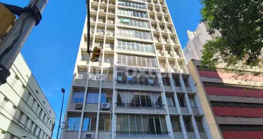 Apartamento com 3 quartos à venda na Rua Duque de Caxias, 1405, Centro Histórico, Porto Alegre