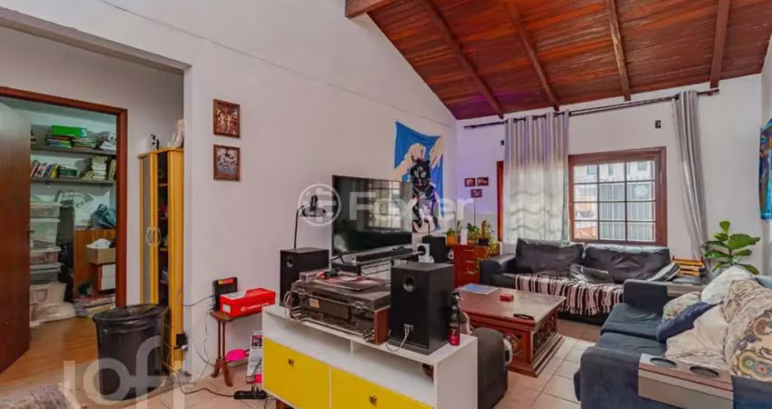 Casa com 3 quartos à venda na Rua São Mateus, 363, Jardim do Salso, Porto Alegre