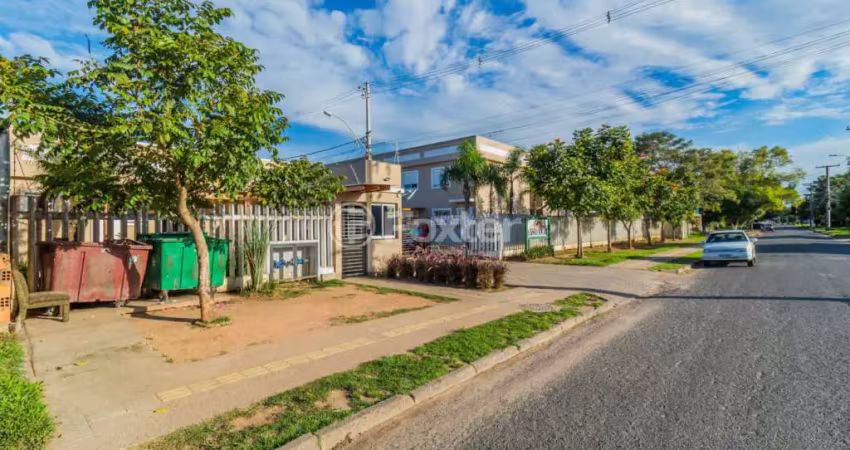 Casa em condomínio fechado com 2 quartos à venda na Rua das Espatódeas, 170, Ponta Grossa, Porto Alegre