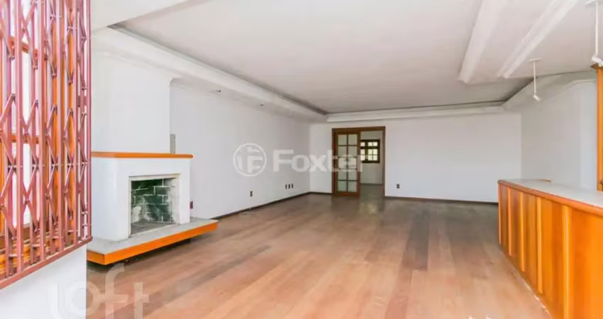 Casa com 5 quartos à venda na Avenida Jacuí, 1200, Cristal, Porto Alegre
