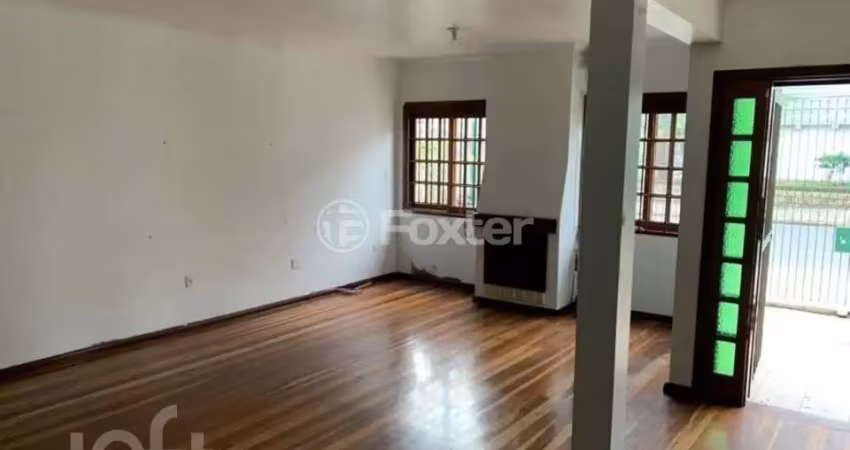 Casa com 3 quartos à venda na Rua Valparaíso, 937, Jardim Botânico, Porto Alegre