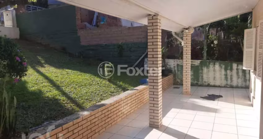 Casa com 2 quartos à venda na Rua Portugal, 239, Rincão, Novo Hamburgo