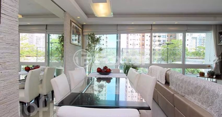 Apartamento com 3 quartos à venda na Rua Jari, 671, Passo da Areia, Porto Alegre