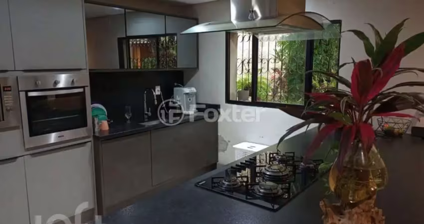 Casa com 4 quartos à venda na Rua Alfredo Schuett, 320, Três Figueiras, Porto Alegre