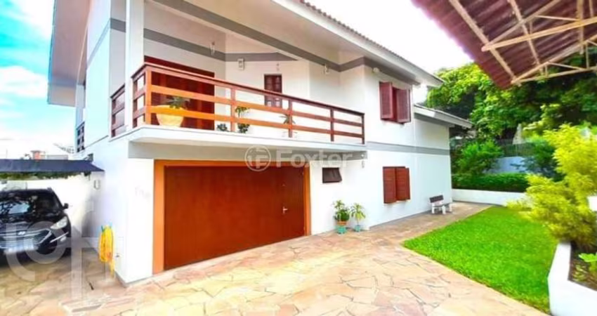 Casa com 4 quartos à venda na Rua Alberto Torres, 730, Pátria Nova, Novo Hamburgo