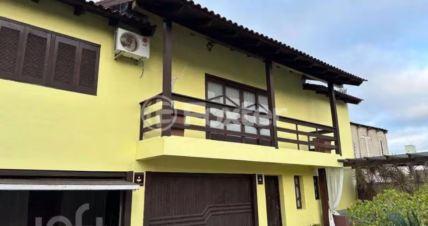 Casa com 3 quartos à venda na Rua Coronel José Rodrigues Sobral, 441, Partenon, Porto Alegre