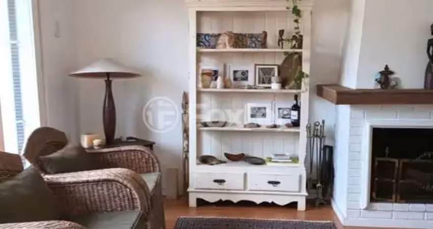 Casa com 3 quartos à venda na Rua Vinte e Quatro de Agosto, 834, Centro, Esteio