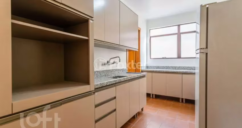 Apartamento com 2 quartos à venda na Avenida Coronel Lucas de Oliveira, 2786, Bela Vista, Porto Alegre