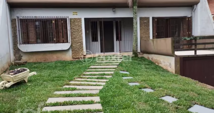 Casa com 3 quartos à venda na Rua Catumbi, 378, Medianeira, Porto Alegre
