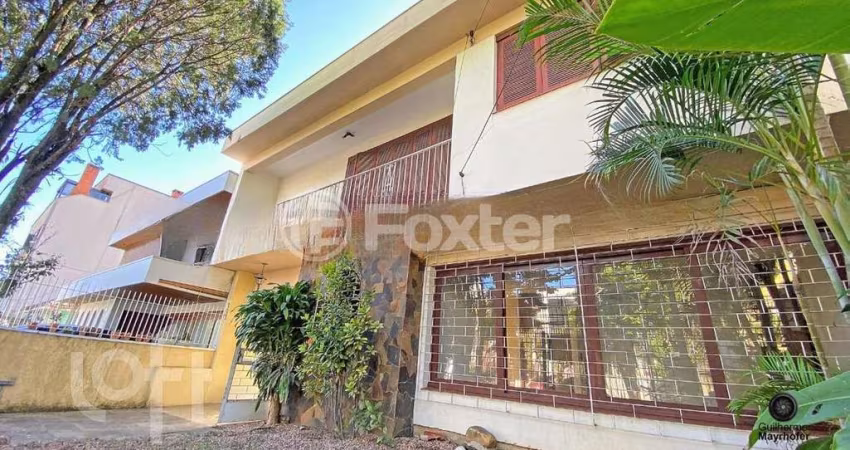 Casa com 4 quartos à venda na Avenida José Gertum, 656, Chácara das Pedras, Porto Alegre