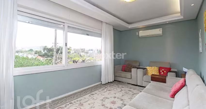 Casa com 5 quartos à venda na Rua Felipe Becker, 178, Três Figueiras, Porto Alegre