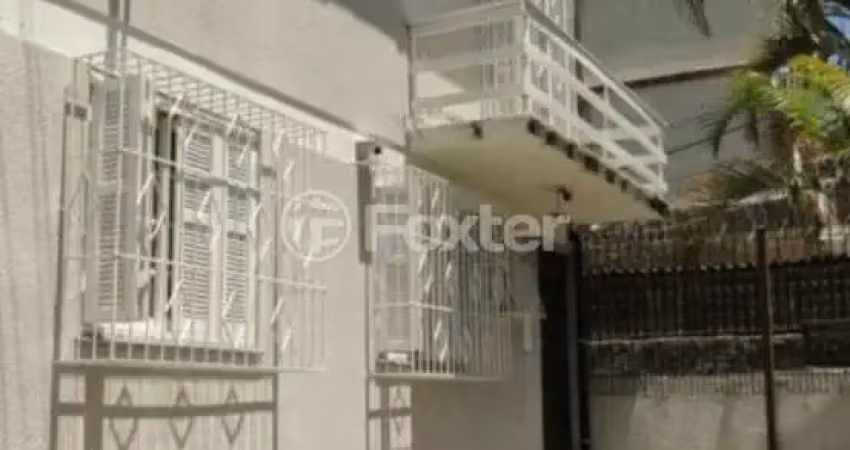 Casa com 3 quartos à venda na Rua Erechim, 293, Nonoai, Porto Alegre