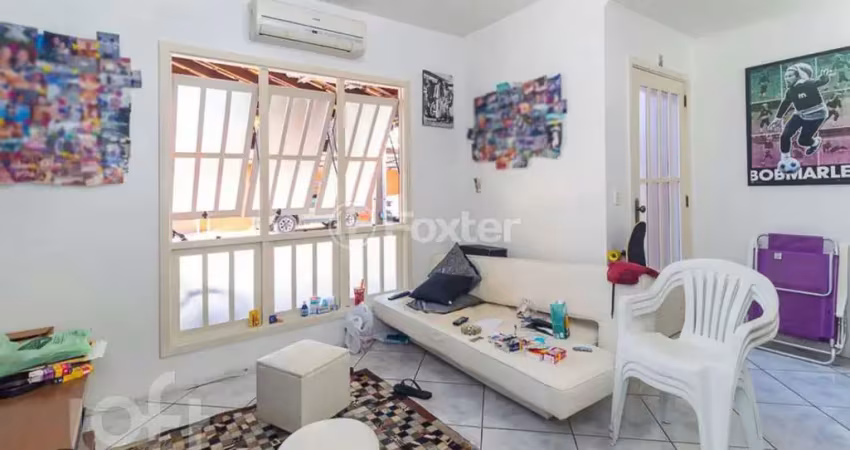 Casa em condomínio fechado com 3 quartos à venda na Rua Sepé Tiaraju, 1500, Medianeira, Porto Alegre