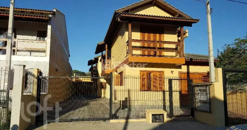 Casa com 2 quartos à venda na Rua Oiampi, 100, Guarujá, Porto Alegre