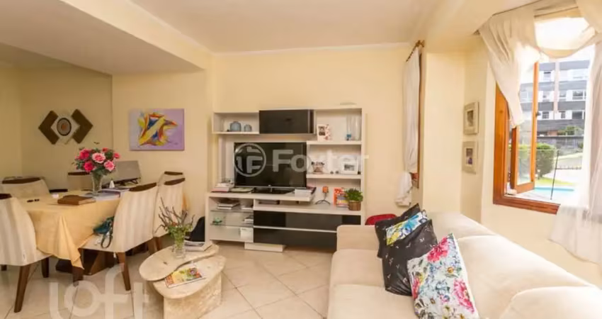 Casa em condomínio fechado com 3 quartos à venda na Rua Curupaiti, 260, Cristal, Porto Alegre
