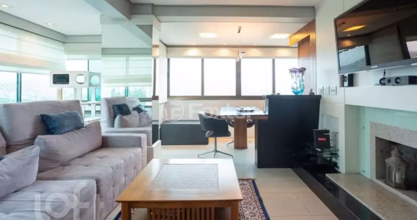 Apartamento com 2 quartos à venda na Rua Guararapes, 455, Petrópolis, Porto Alegre