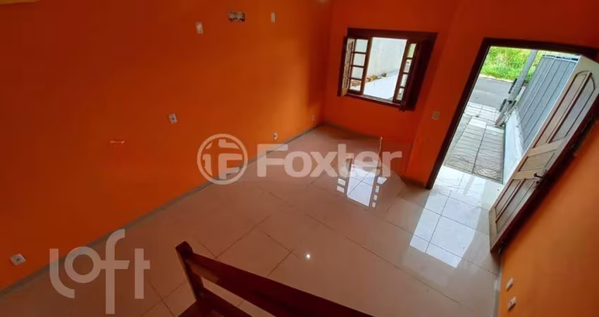 Casa com 2 quartos à venda na Rua Antônio Carlos Ribeiro, 25, Guarujá, Porto Alegre