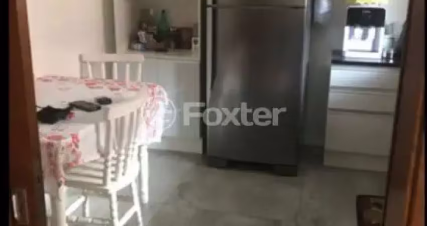 Casa em condomínio fechado com 3 quartos à venda na Avenida Orleaes, 105, Guarujá, Porto Alegre