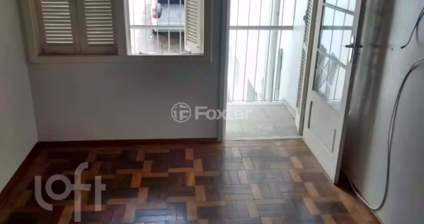 Casa com 4 quartos à venda na Rua Perpétua Teles, 46, Petrópolis, Porto Alegre