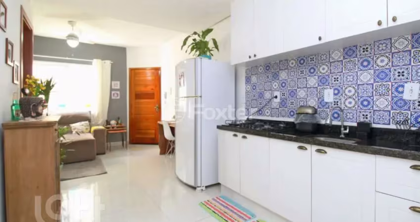 Casa em condomínio fechado com 2 quartos à venda na Rua Sebastião Wolf, 281, Nonoai, Porto Alegre