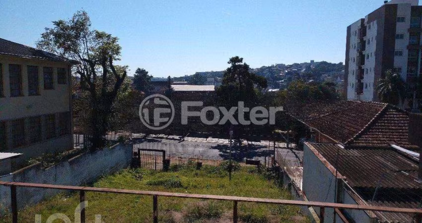 Casa com 4 quartos à venda na Avenida Niterói, 335, Medianeira, Porto Alegre