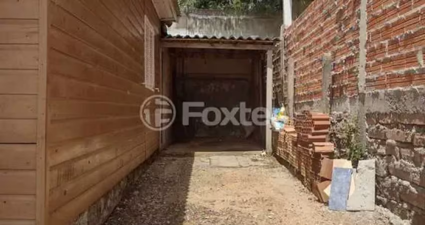 Casa com 2 quartos à venda na Praça Tomaz Moresto, 219, Campo Novo, Porto Alegre