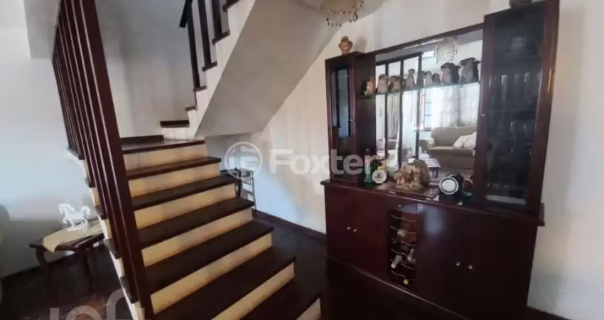 Casa com 3 quartos à venda na Estrada Aracaju, 29, Vila Nova, Porto Alegre