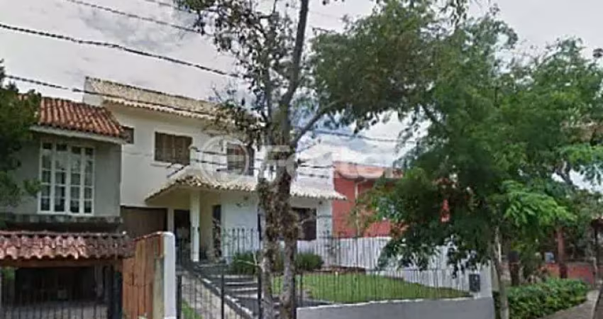 Casa com 3 quartos à venda na Rua Padre Paulo Englert, 70, Espírito Santo, Porto Alegre
