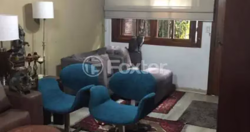 Casa com 2 quartos à venda na Rua Presidente Juarez, 455, São Sebastião, Porto Alegre