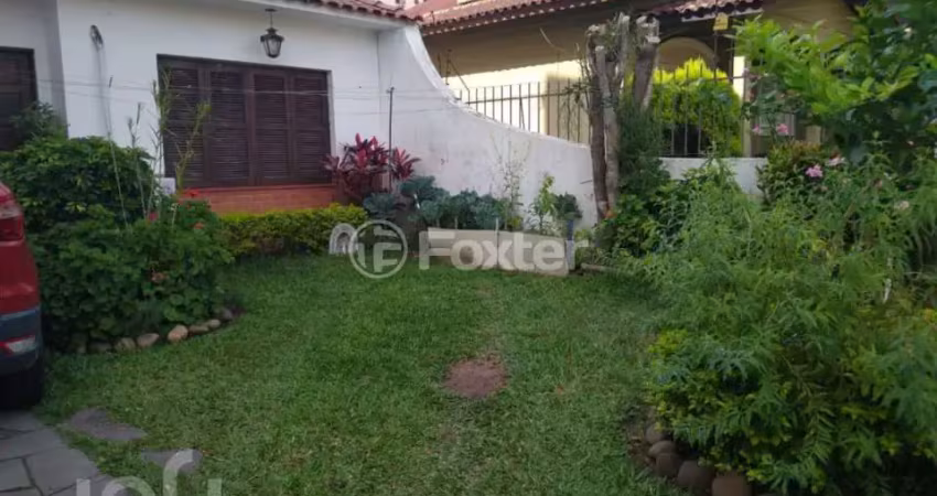Casa com 4 quartos à venda na Rua Domingos Crescêncio, 867, Santana, Porto Alegre